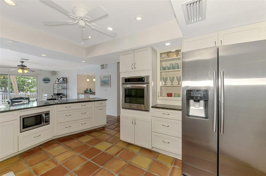 4946 Commonwealth Drive - Photo 21