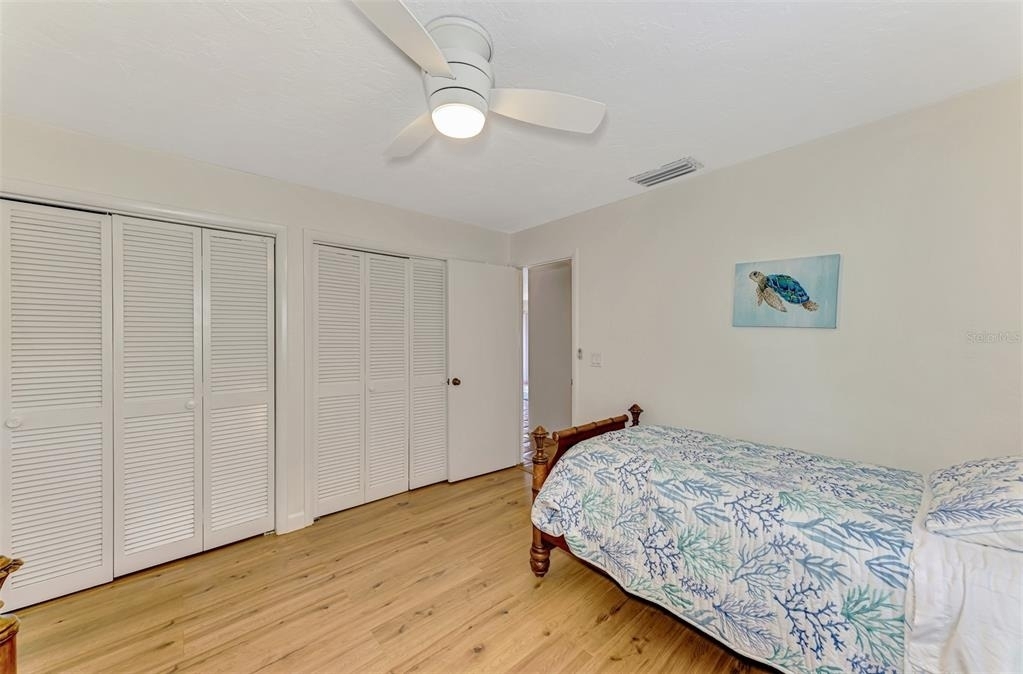 4946 Commonwealth Drive - Photo 38
