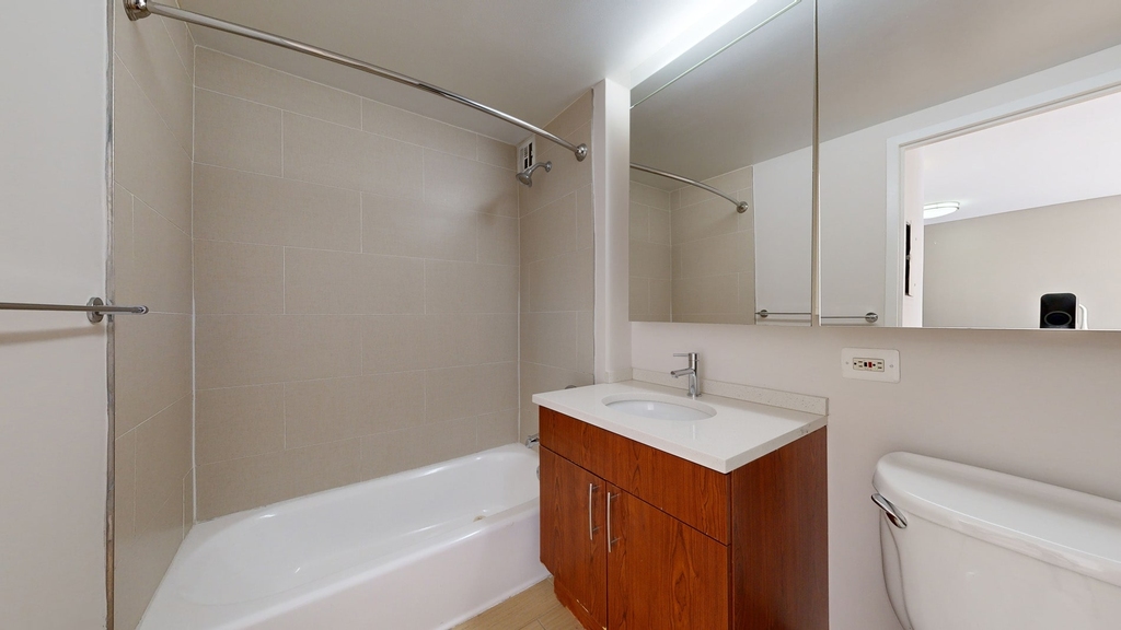 120 W. 21st - Photo 4