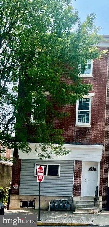 625 Dekalb Street - Photo 0