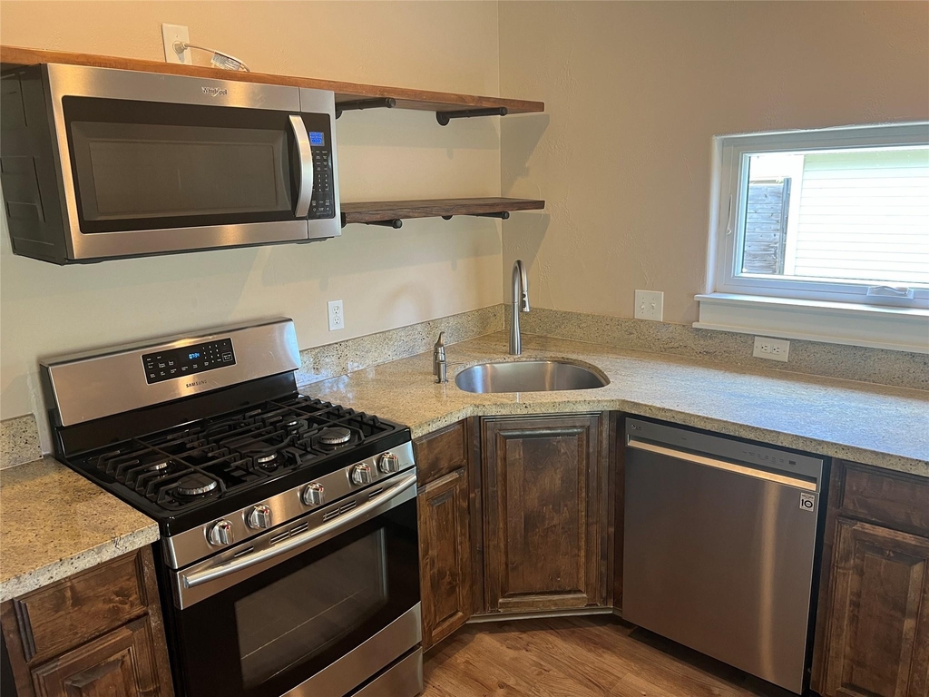 15303 Texas St - Photo 5