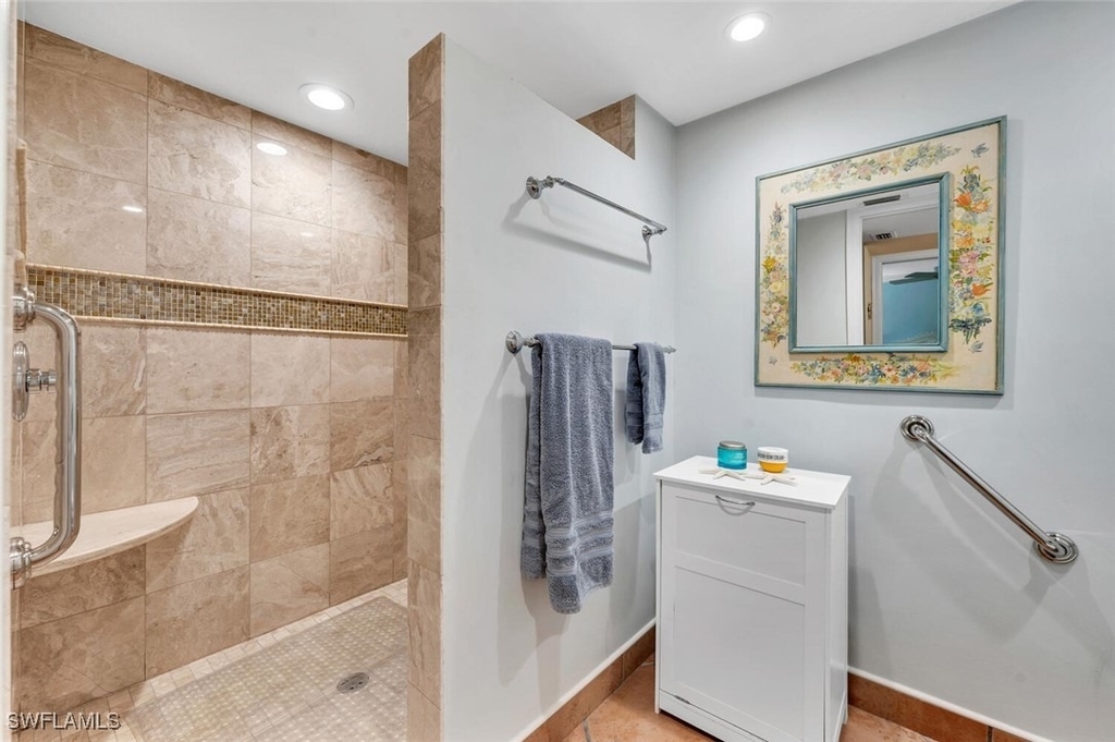 5950 Pelican Bay Boulevard - Photo 11