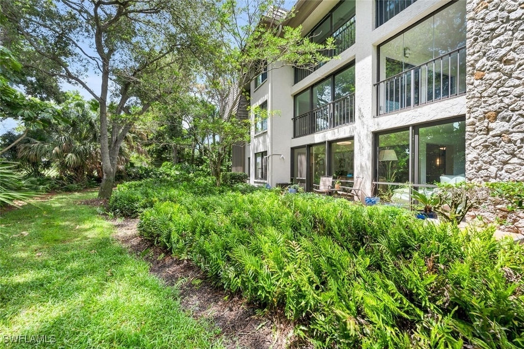 5950 Pelican Bay Boulevard - Photo 15