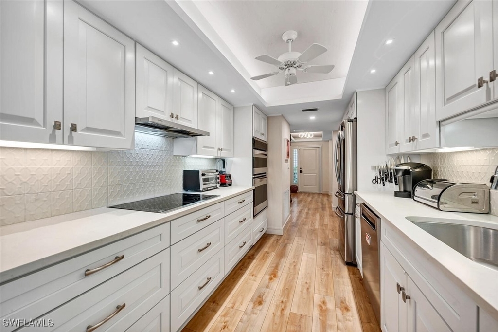 5950 Pelican Bay Boulevard - Photo 7
