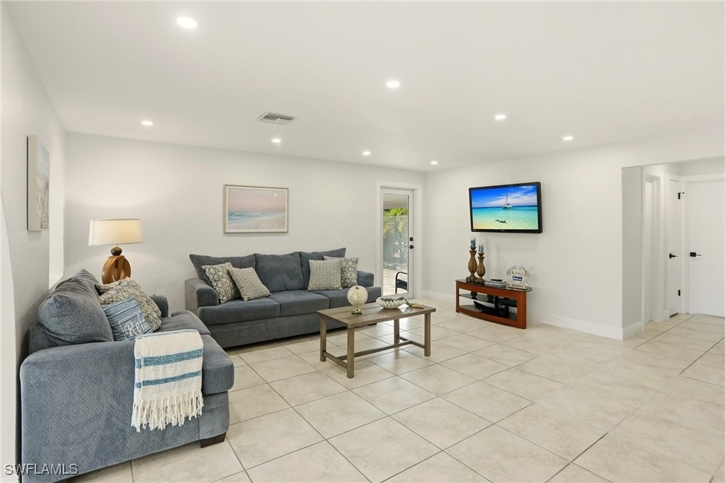 339 Landmark Street - Photo 3