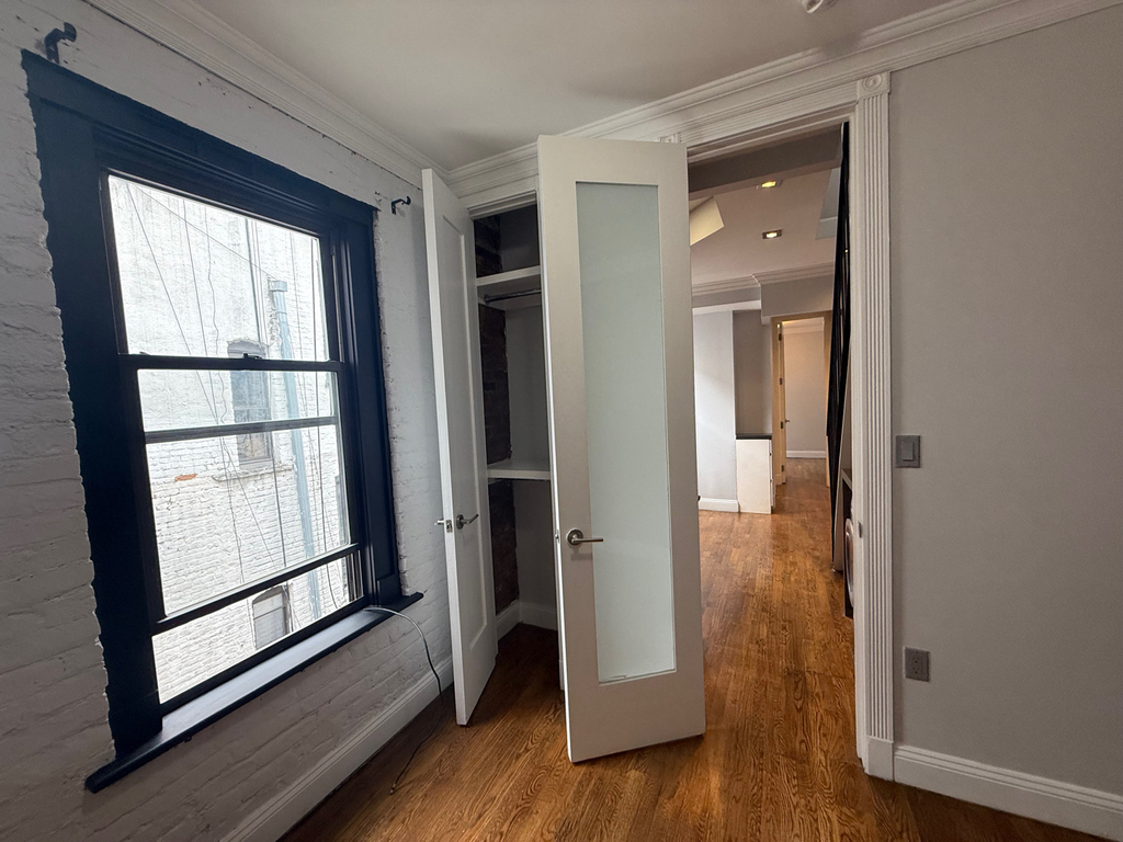 410 East 13th Street - Photo 11