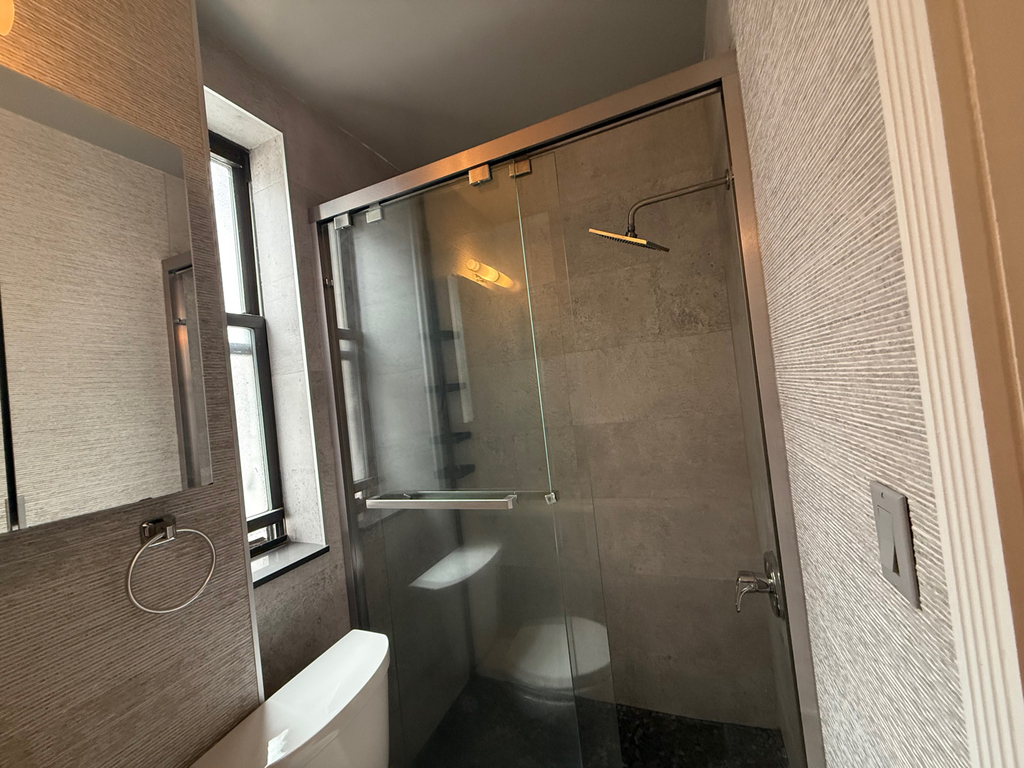 410 East 13th Street - Photo 13