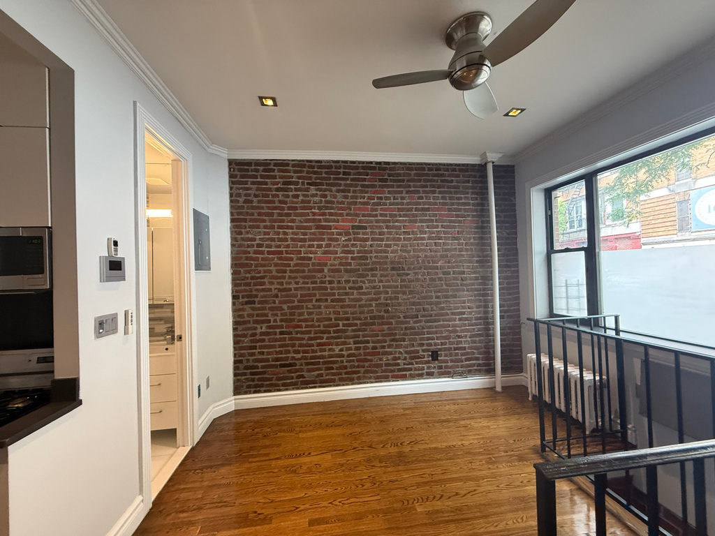 410 East 13th Street - Photo 11