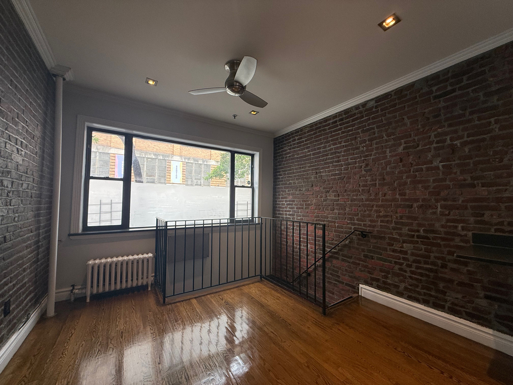 410 East 13th Street - Photo 13