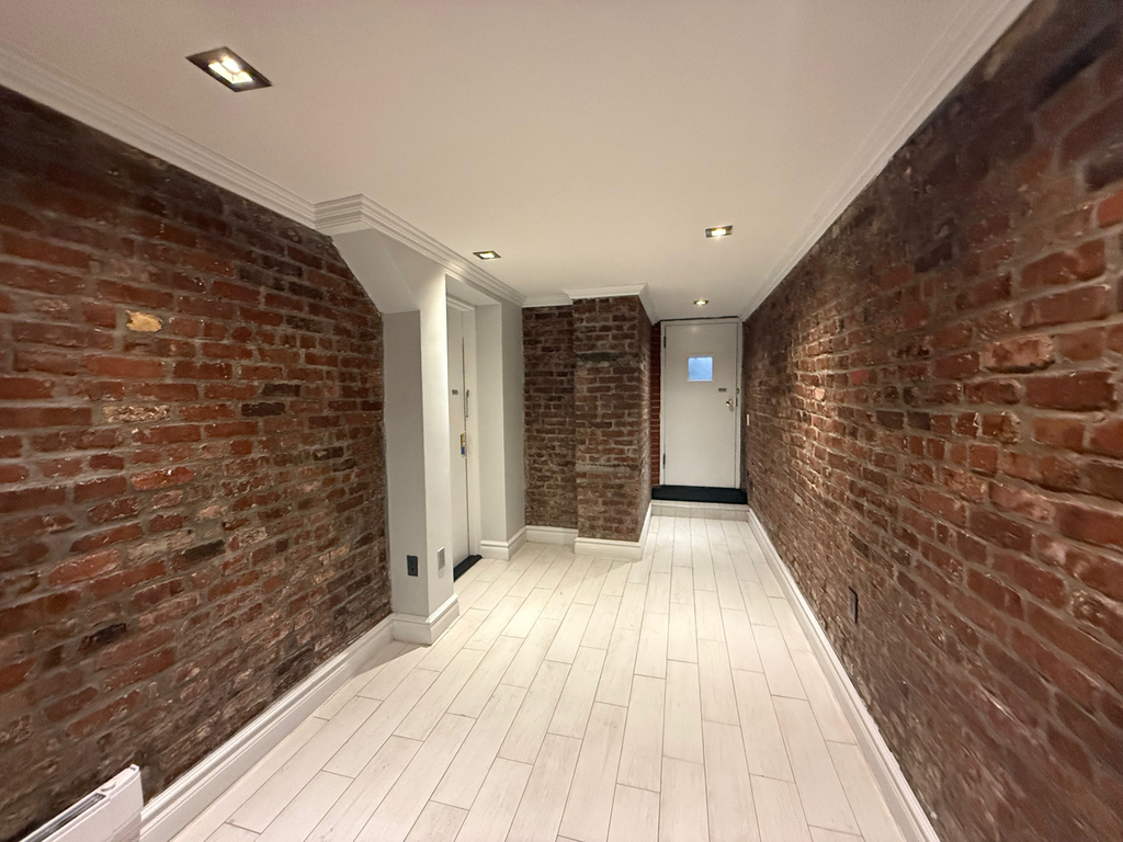 410 East 13th Street - Photo 7