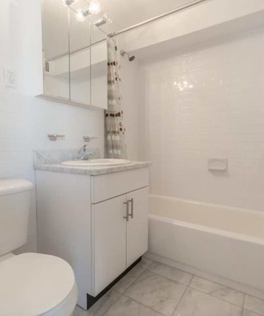 3rd Ave - Photo 7