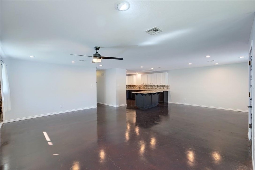 5608 Oak Blvd - Photo 4