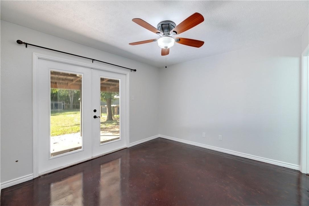 5608 Oak Blvd - Photo 10
