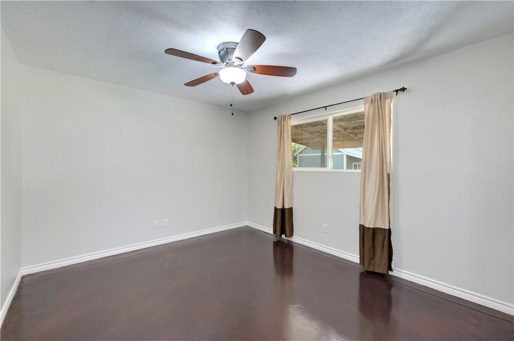 5608 Oak Blvd - Photo 14