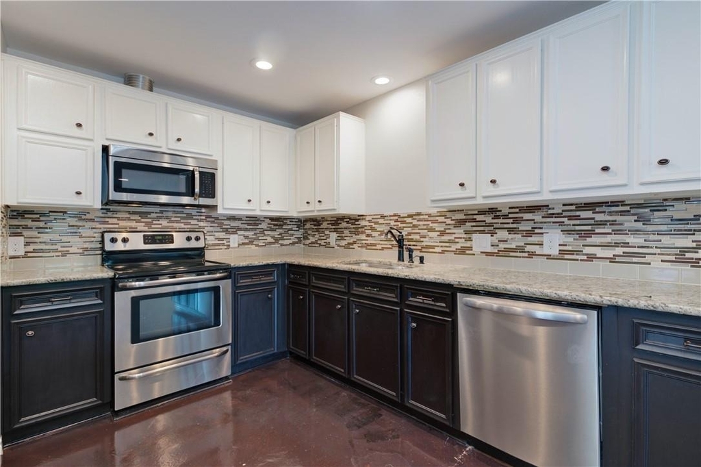 5608 Oak Blvd - Photo 8