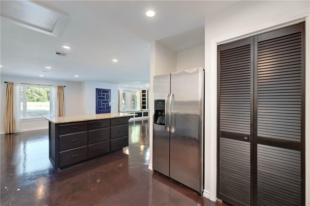 5608 Oak Blvd - Photo 9