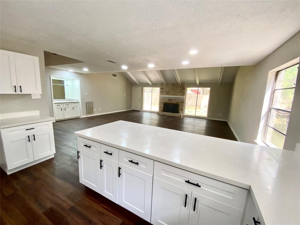 2819 Colony Drive - Photo 5