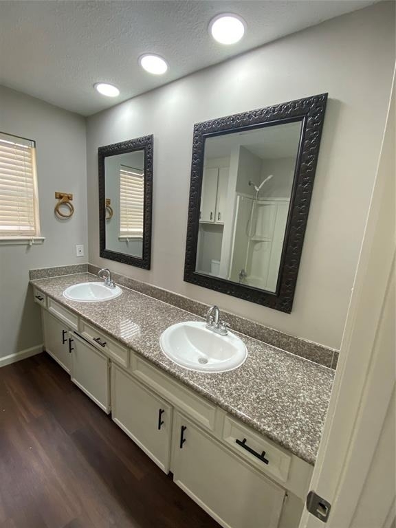 2819 Colony Drive - Photo 8