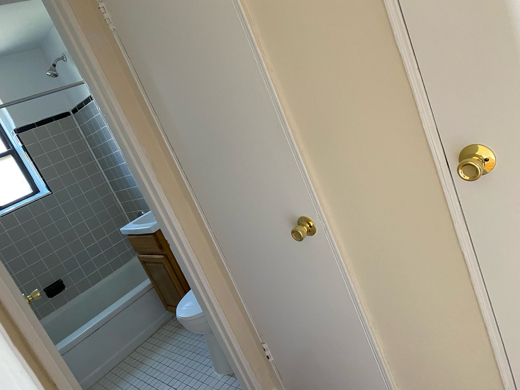 141-55 85th Road - Photo 3