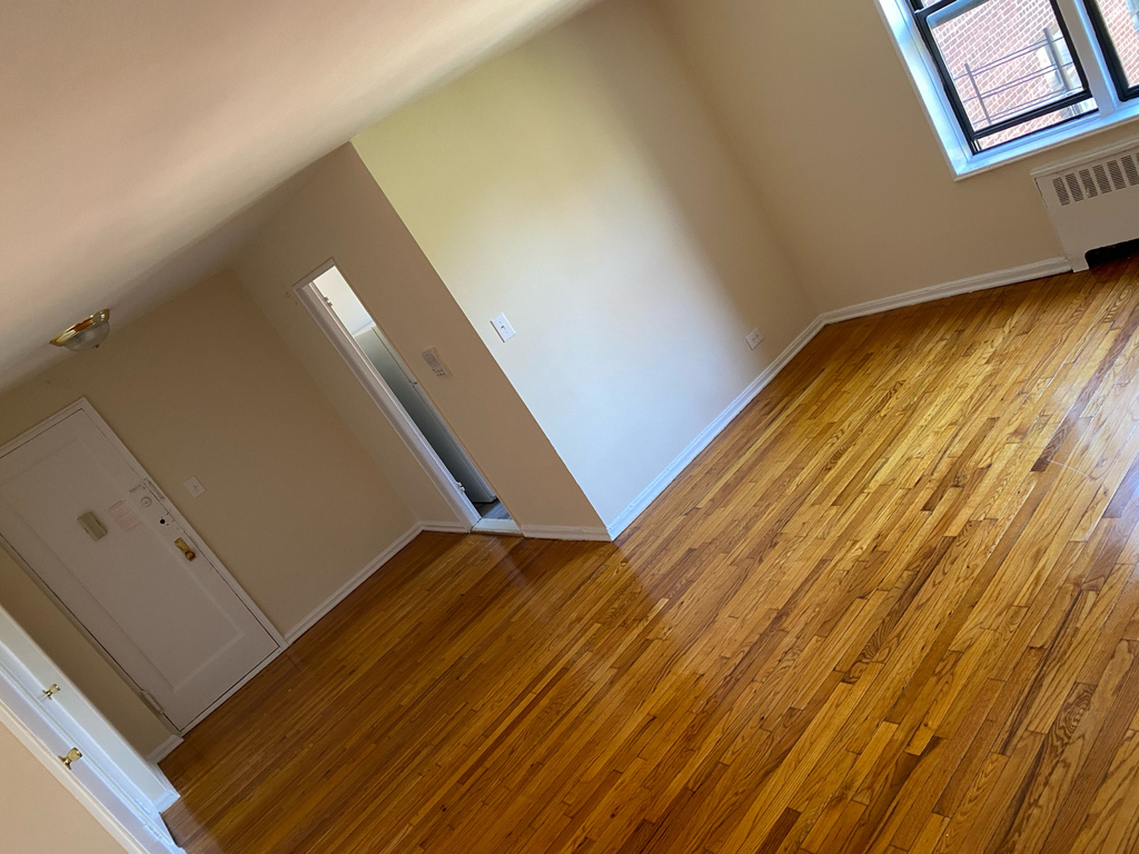 141-55 85th Road - Photo 0