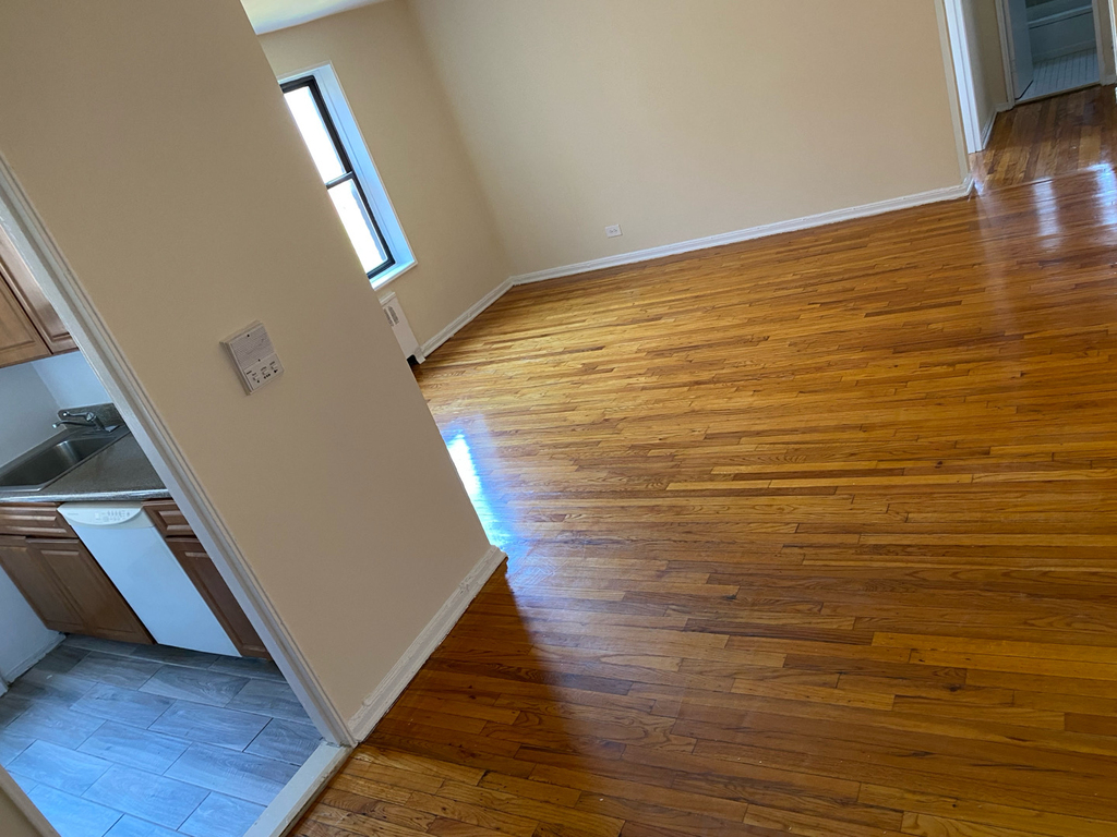 141-55 85th Road - Photo 2