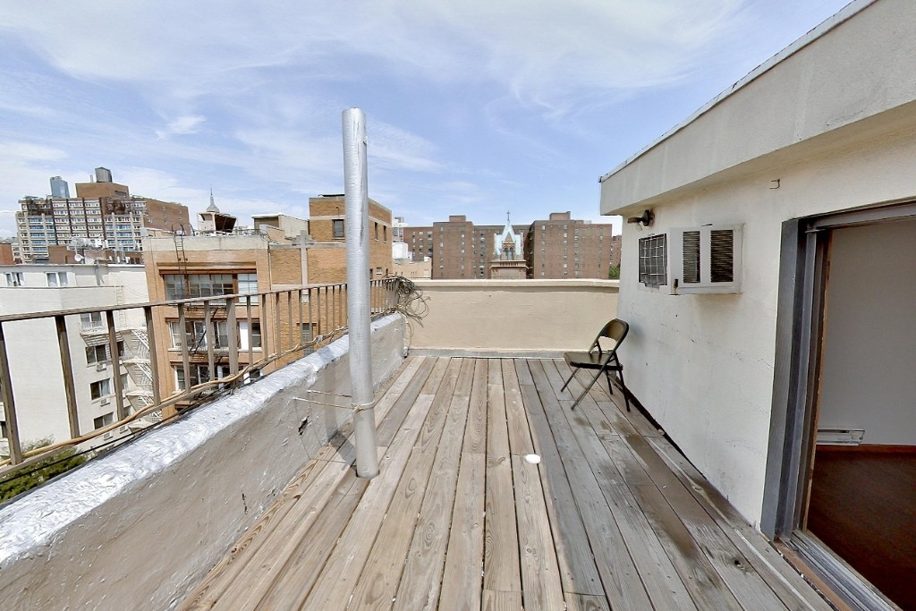 410 East 13th Street - Photo 6