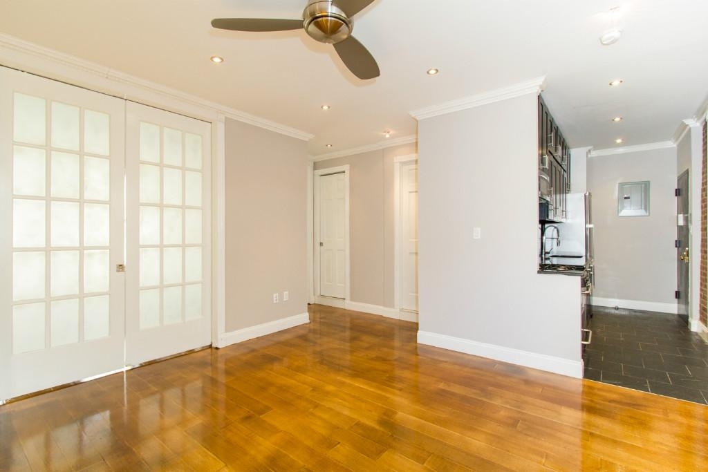 334 East 100th Street - Photo 2