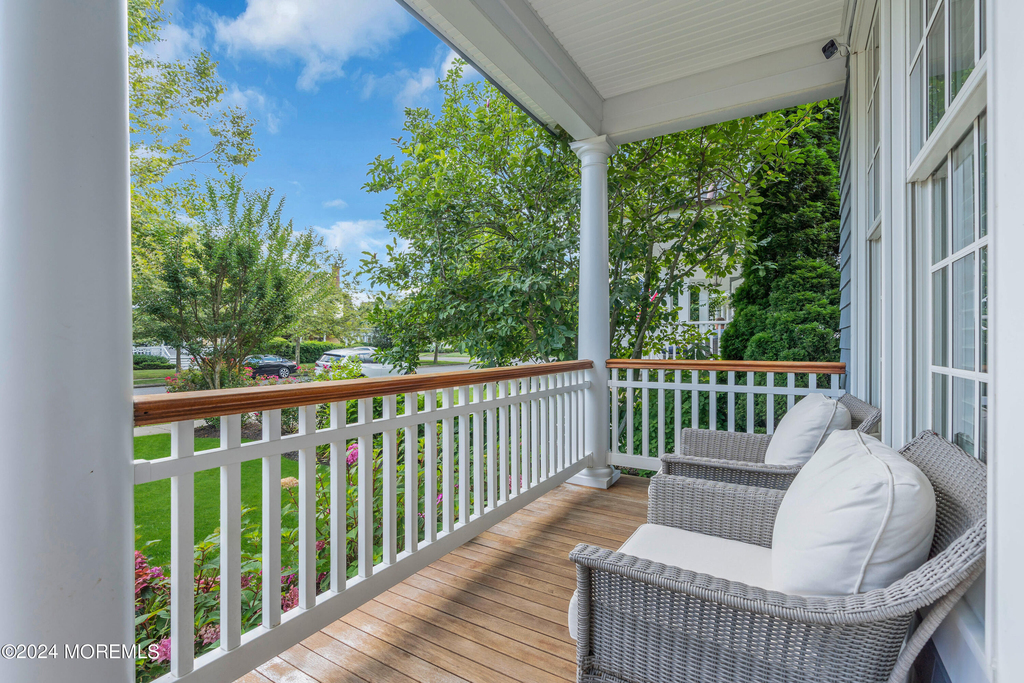 314 Jersey Avenue - Photo 2