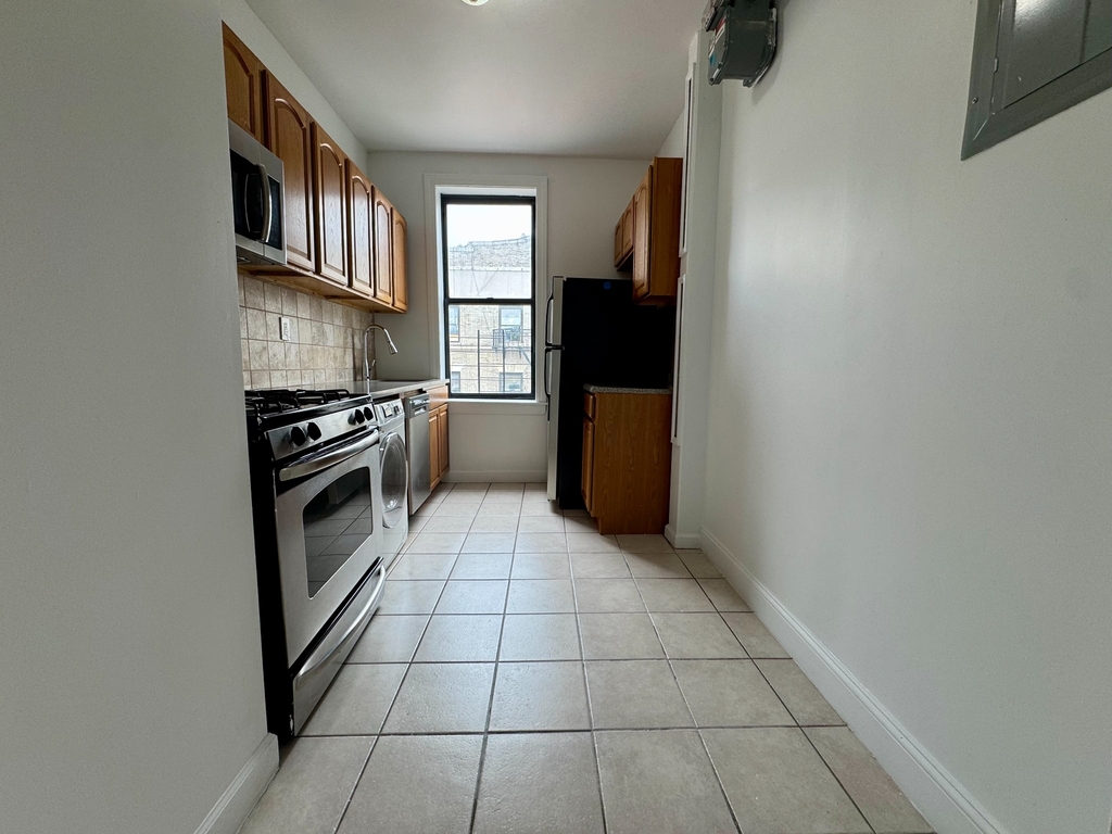 560 West 163rd Street - Photo 2