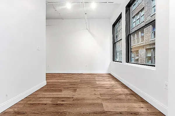 255 West 36th Street - Photo 8
