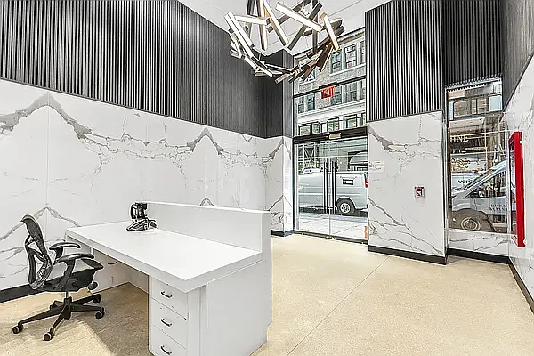 255 West 36th Street - Photo 11