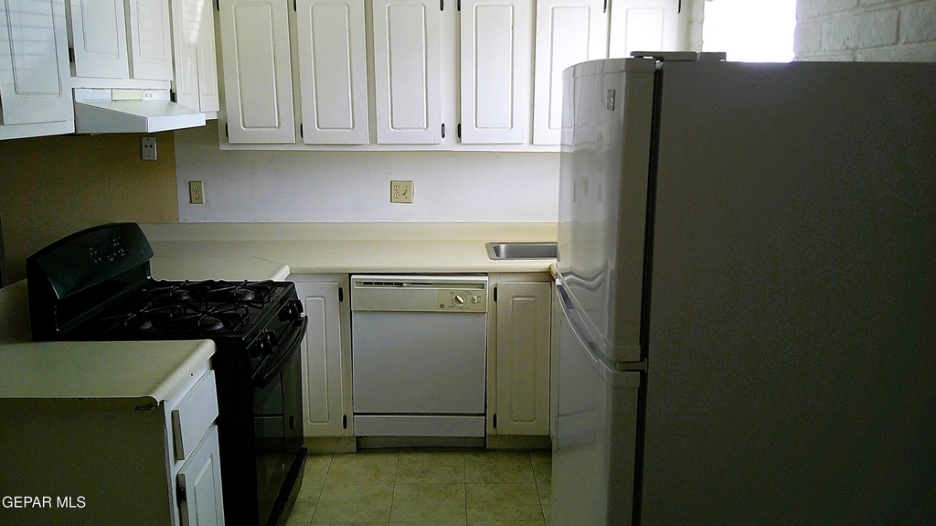 3022 E Glen Drive - Photo 6