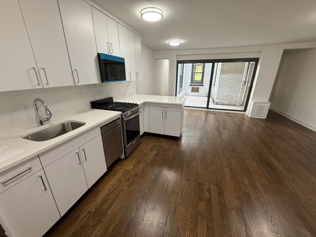 147  East 72nd Street - Photo 2