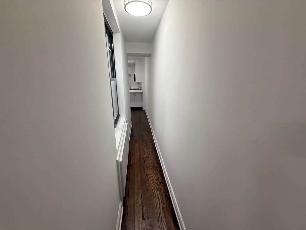 147  East 72nd Street - Photo 7
