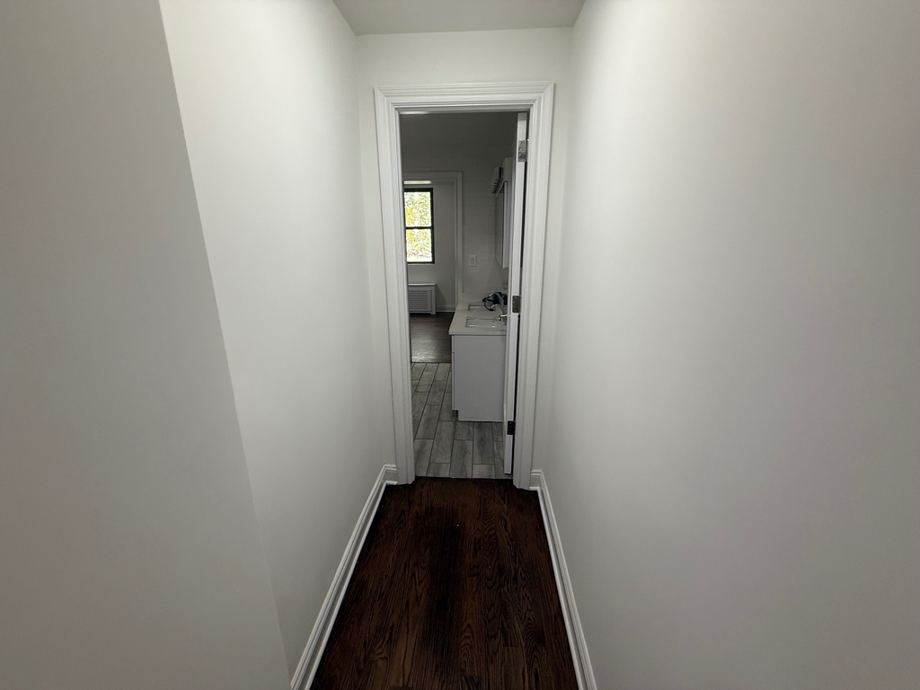 147  East 72nd Street - Photo 3