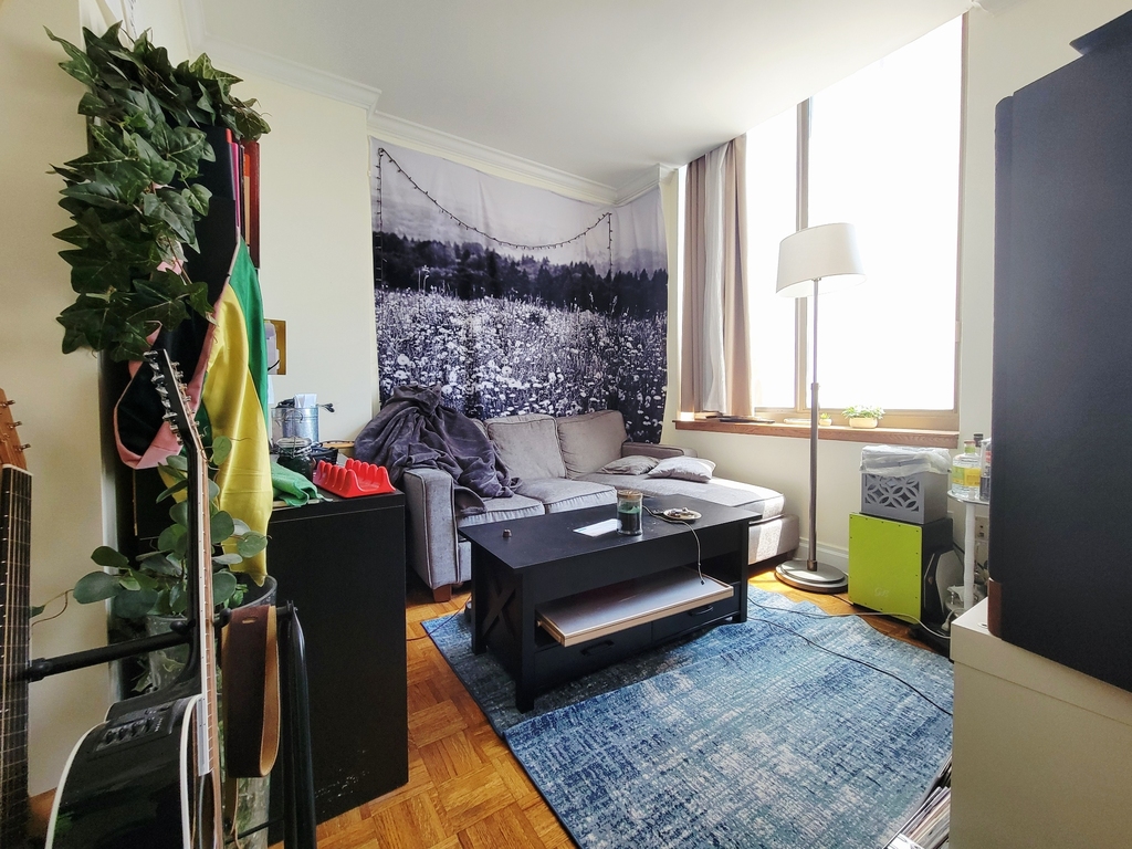 400 East 90th Street - Photo 0