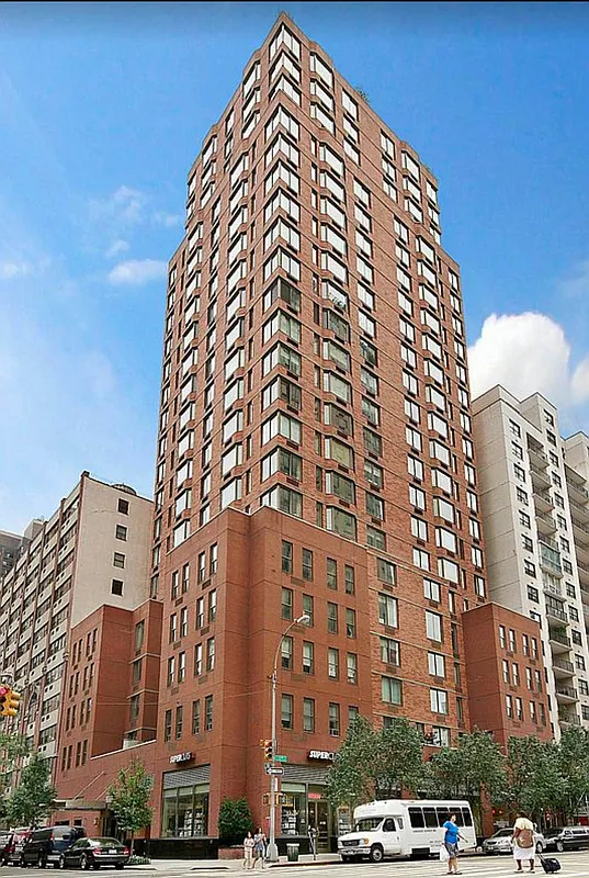 400 East 90th Street - Photo 11