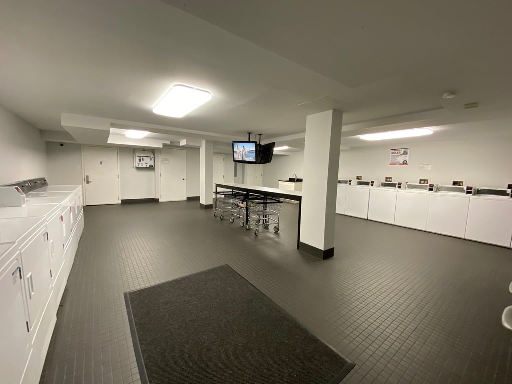 1635 Putnam Avenue - Photo 8