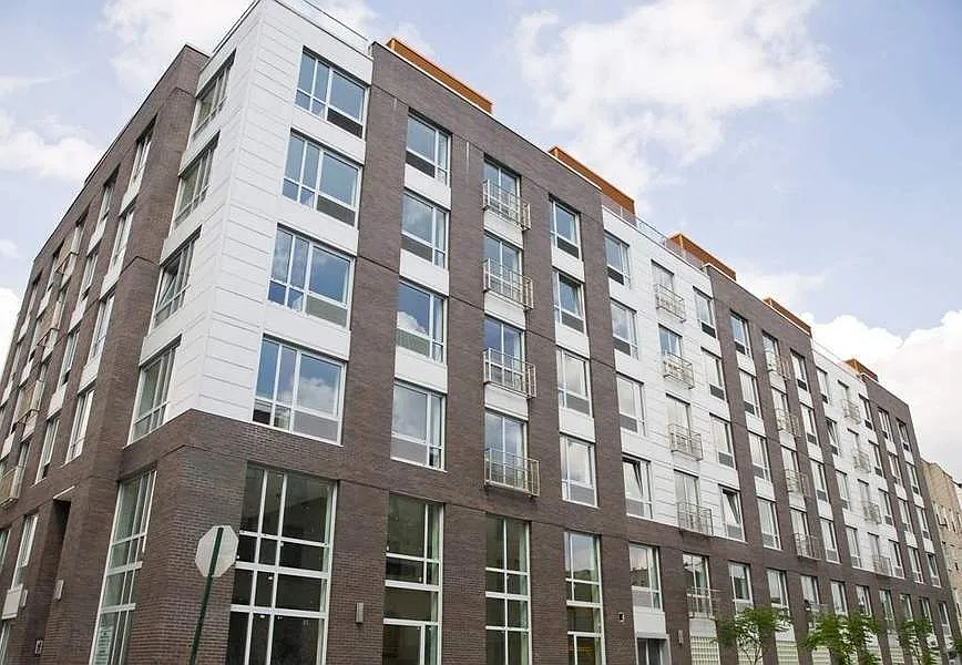63 Roebling Street - Photo 4