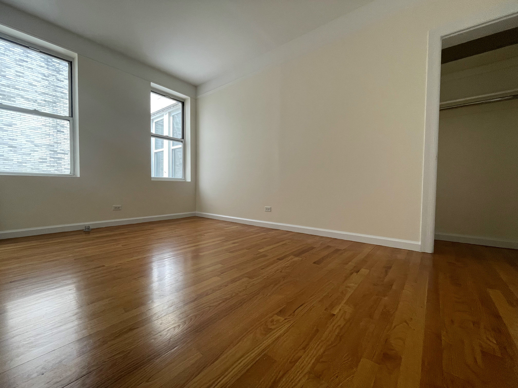 117 West 13th Street - Photo 2