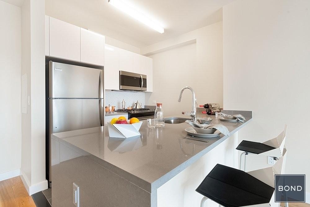 West 57th Street - Photo 2