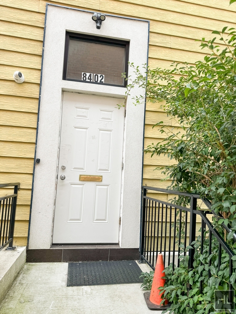 60 Ave - Photo 11