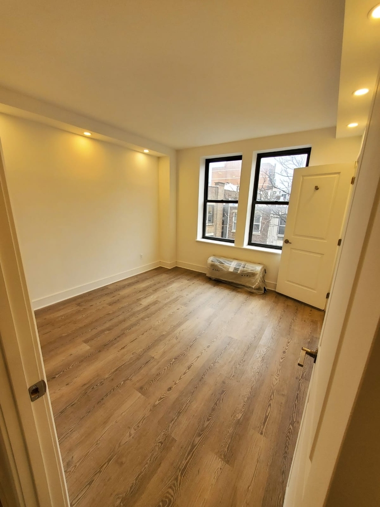 45 West 81st Street - Photo 7