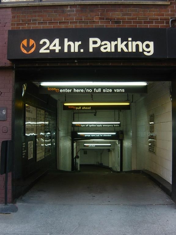 Fourth Avenue - Photo 10