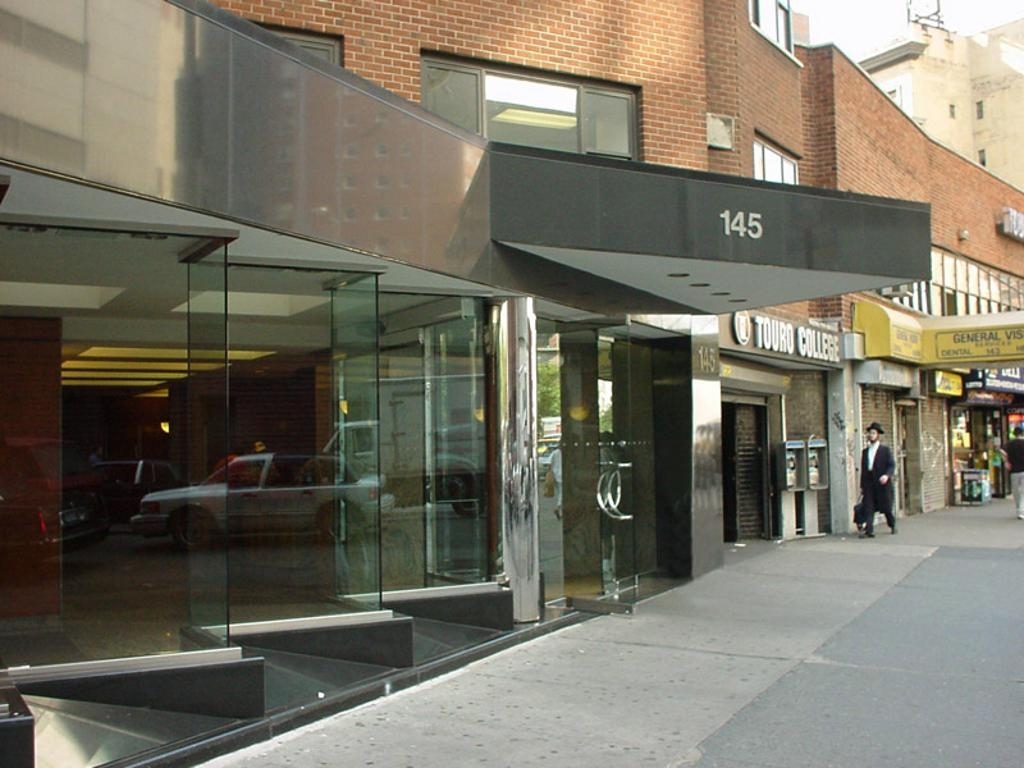 Fourth Avenue - Photo 11