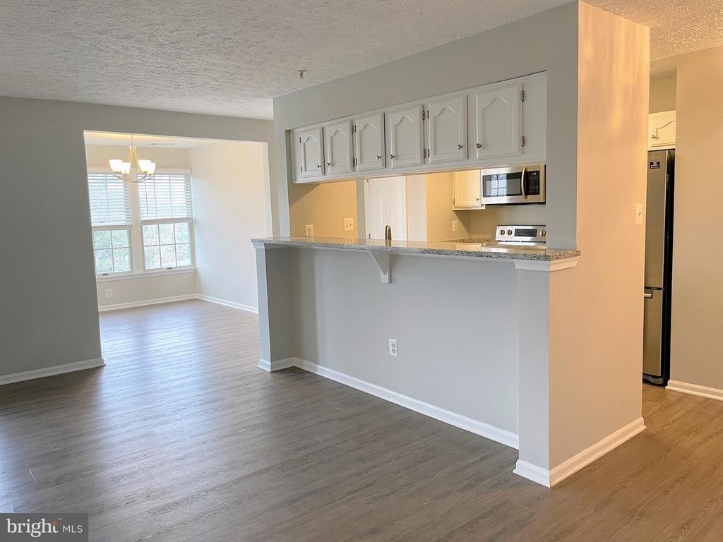 13107 Briarcliff Terrace - Photo 2