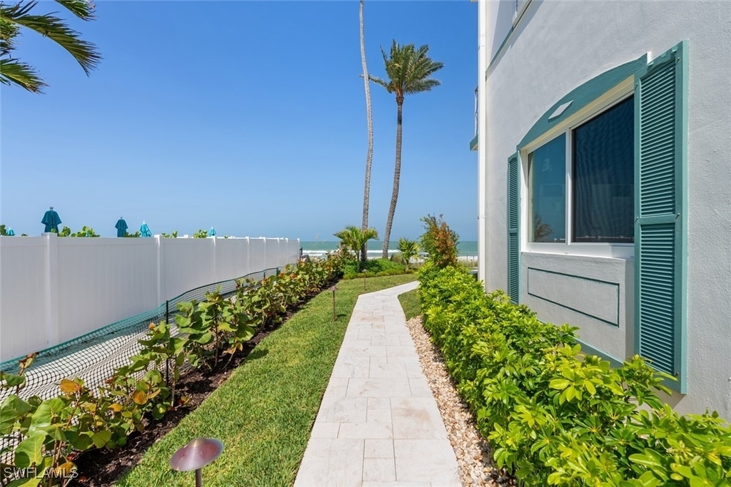 2011 Gulf Shore Boulevard N - Photo 14