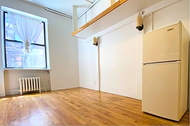 14 St Marks Place - Photo 0