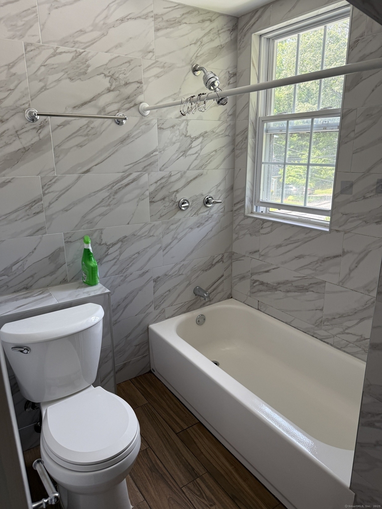 18 Valentine Street - Photo 8