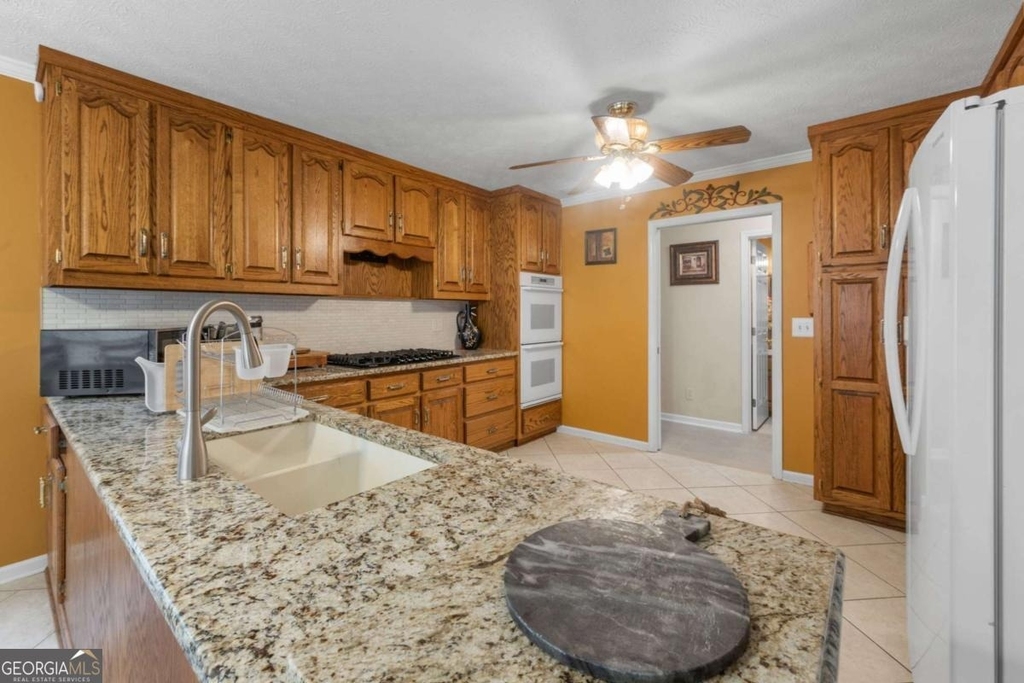 1061 Highway 92 N - Photo 18